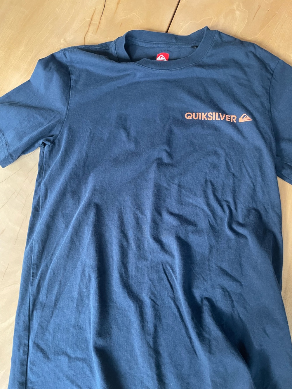 Quiksilver Vintage Men's Navy Short-Sleeve Tee with Orange Logo